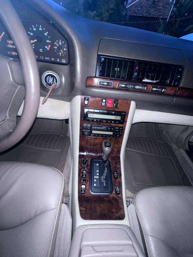 S320-mercedes-1996-22