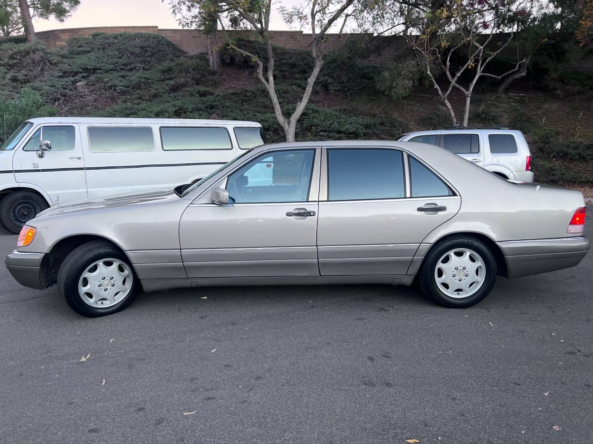 S320-mercedes-1996-6