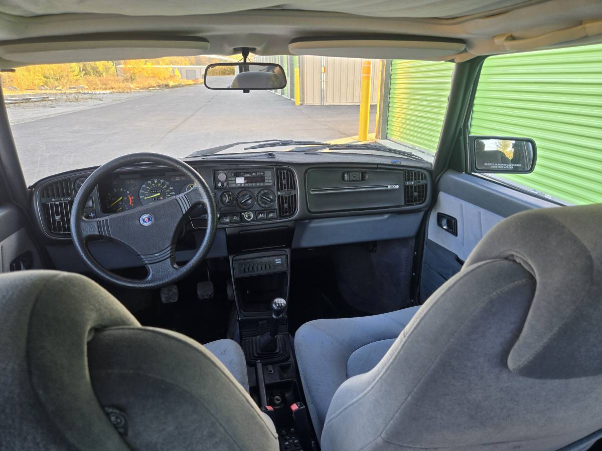 Saab-900-1985-11
