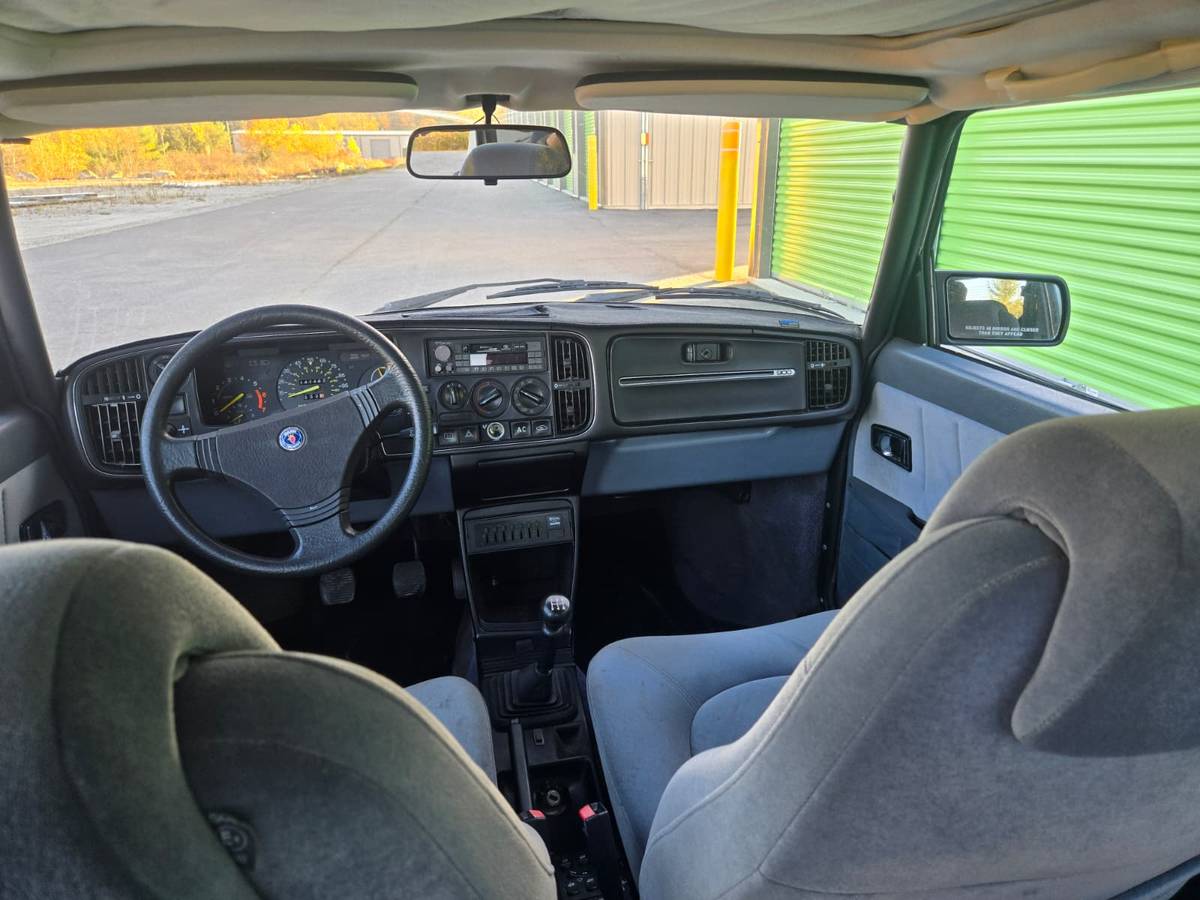 Saab-900-1985-13