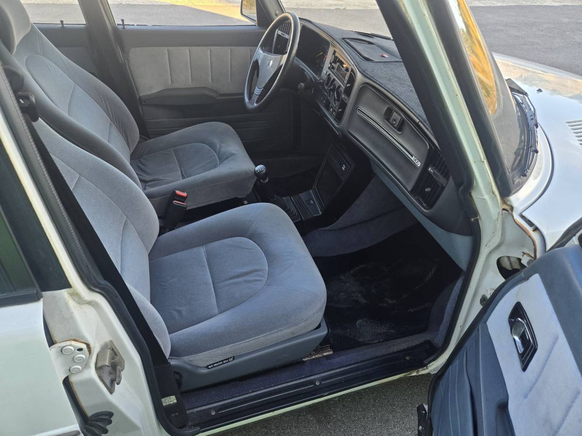 Saab-900-1985-17