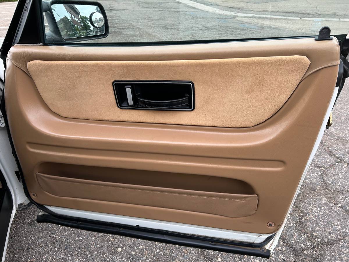 Saab-900-turbo-convertible-1989-white-12