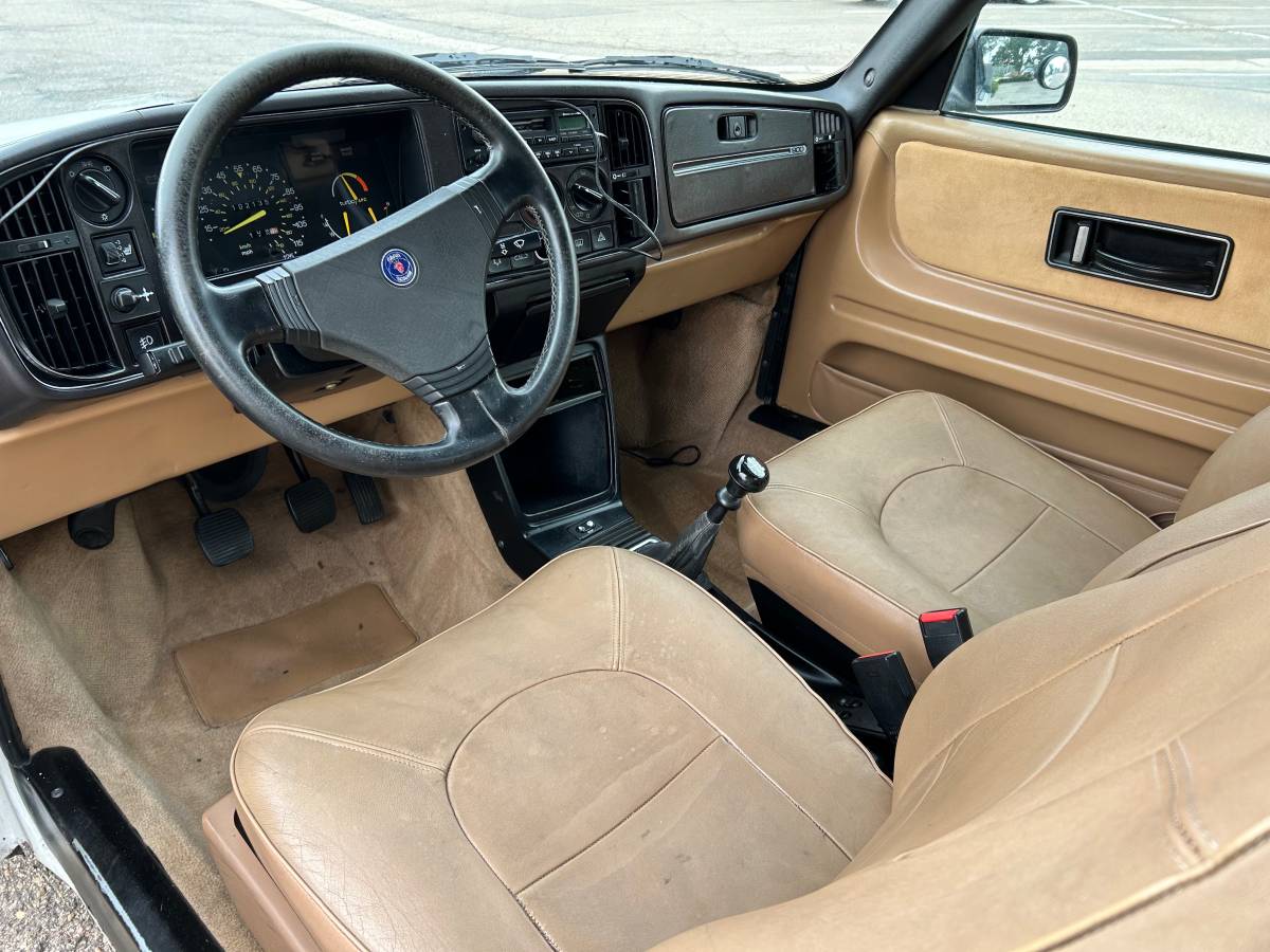 Saab-900-turbo-convertible-1989-white-13