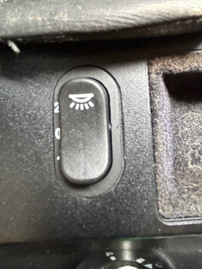 Saab-900-turbo-convertible-1989-white-18