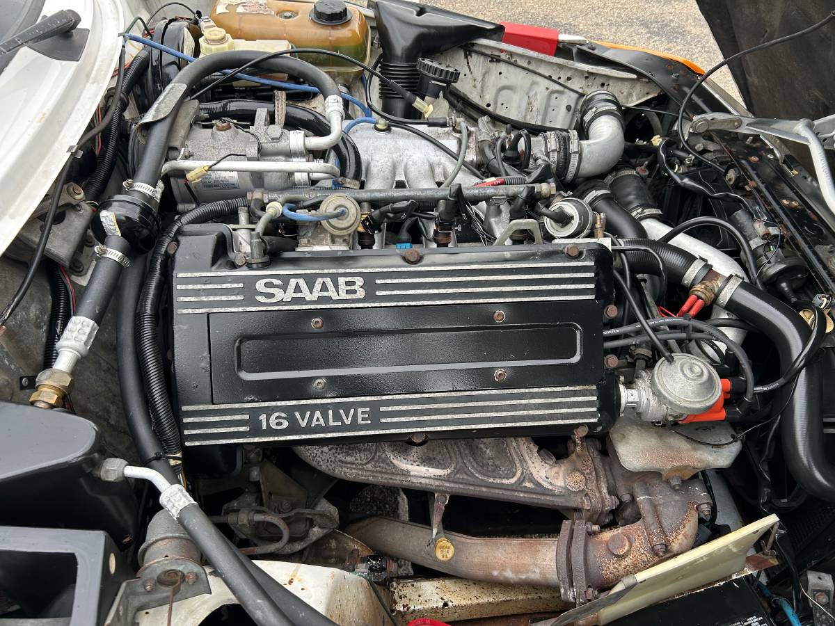 Saab-900-turbo-convertible-1989-white-22
