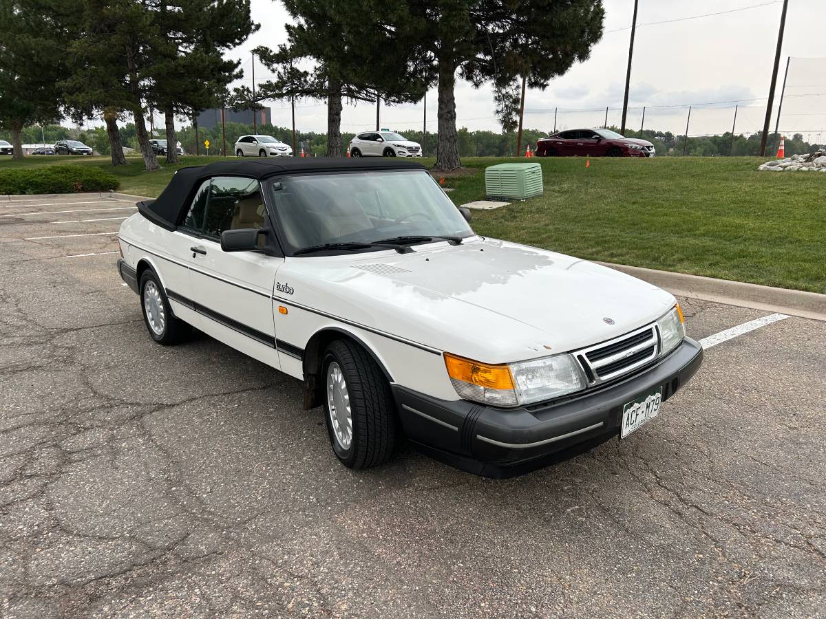 Saab-900-turbo-convertible-1989-white-6