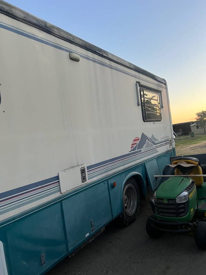 Scenic-cruiser-diesel-1996-blue-13