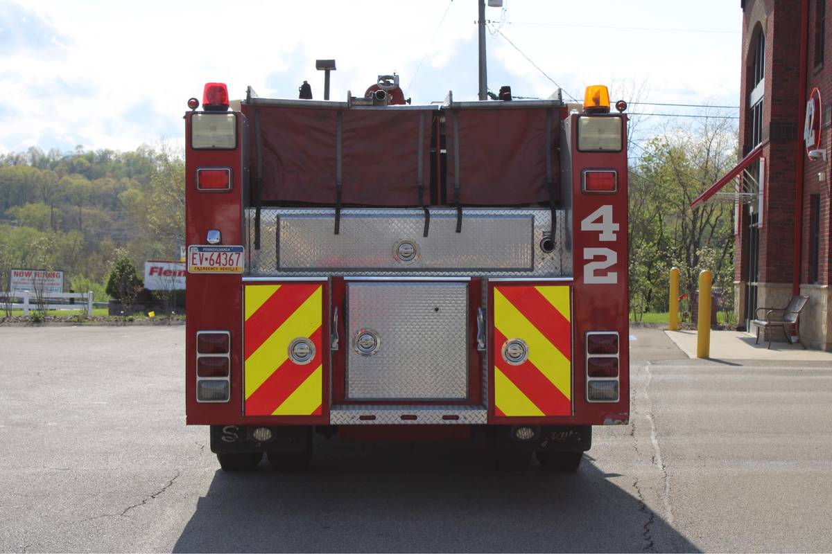 Seagrave-jb50dh-diesel-1993-red-3