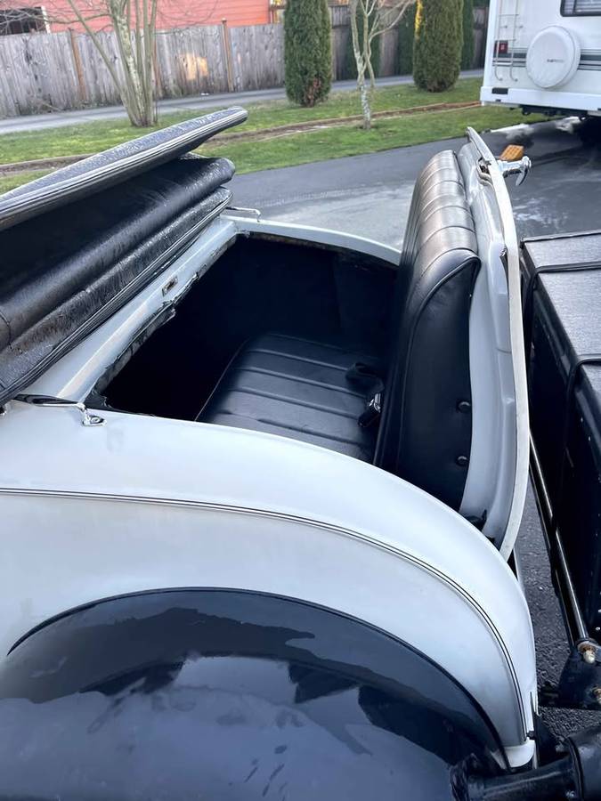 Shay-model-a-deluxe-1980-grey-3