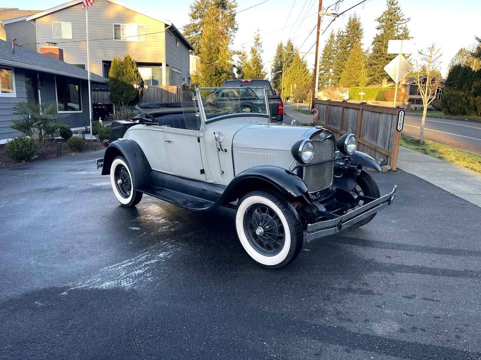 Shay-model-a-deluxe-1980-grey-4