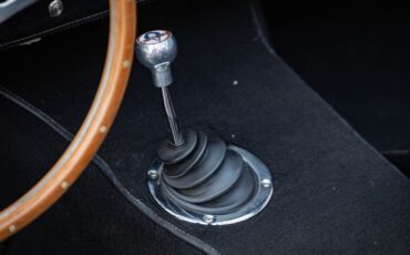 Shelby-1967-2-Door-Convertible-34