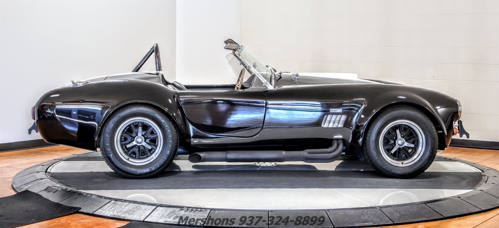 Shelby-All-Models-1965-Roadster-7