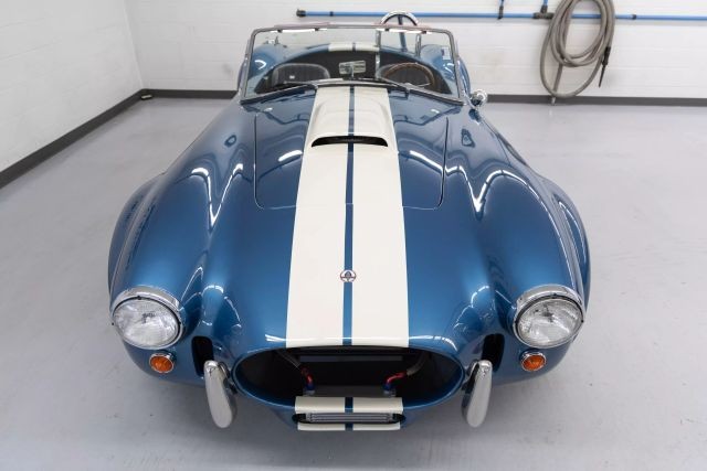 Shelby-Cobra-1965-Convertible-11