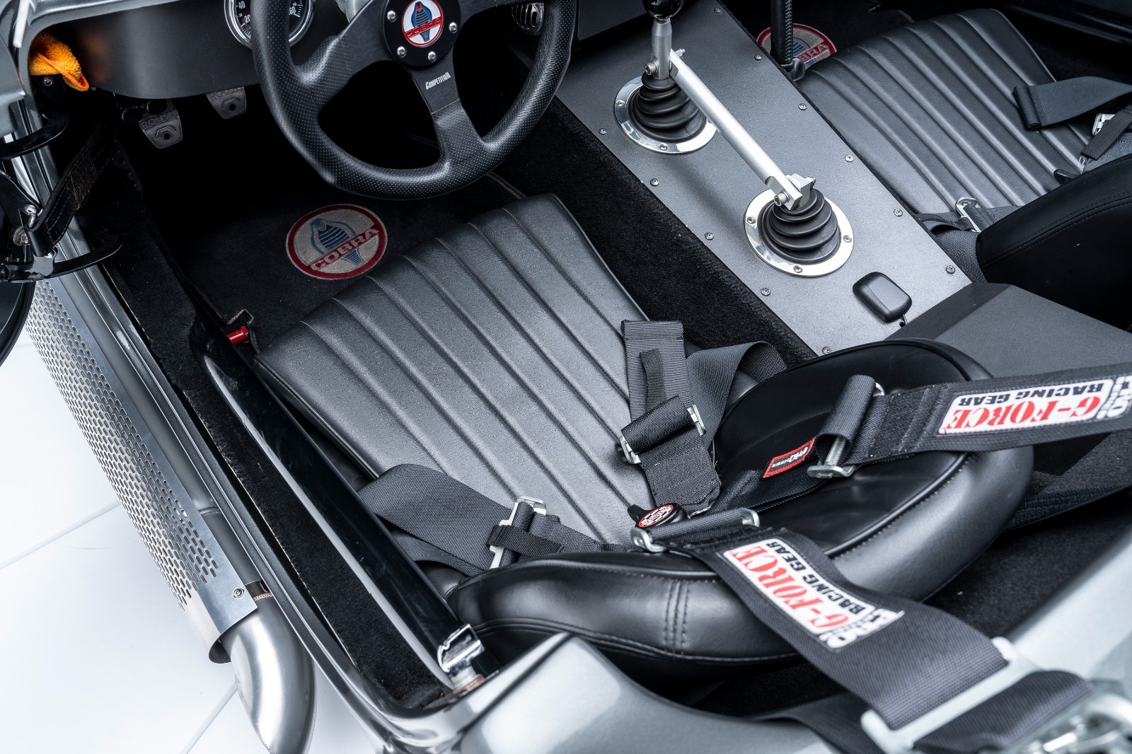 Shelby-Cobra-1965-Convertible-13