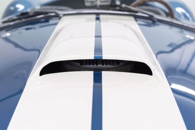 Shelby-Cobra-1965-Convertible-15