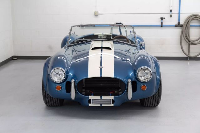 Shelby-Cobra-1965-Convertible-2