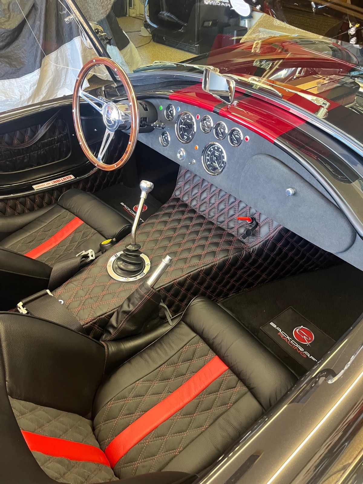 Shelby-Cobra-1965-Convertible-25