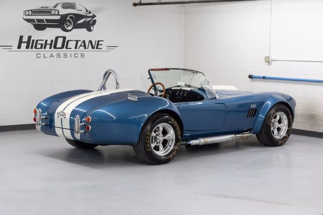 Shelby-Cobra-1965-Convertible-29