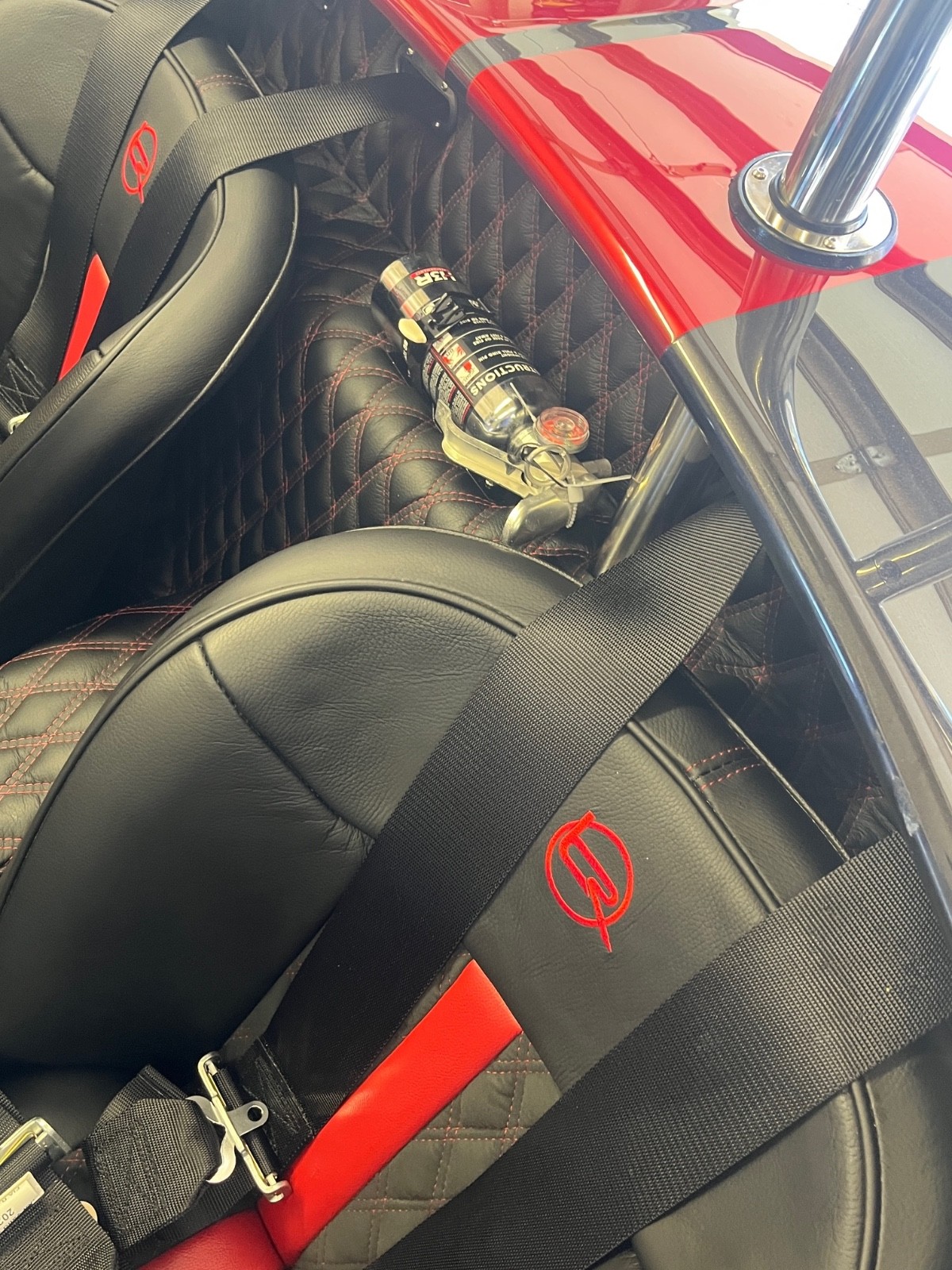 Shelby-Cobra-1965-Convertible-32