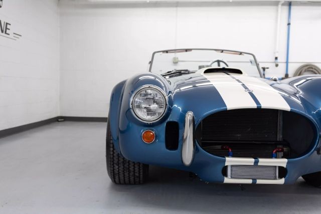 Shelby-Cobra-1965-Convertible-6