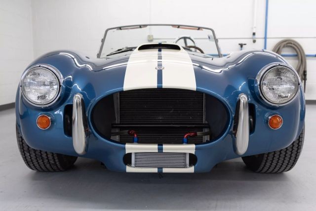 Shelby-Cobra-1965-Convertible-8