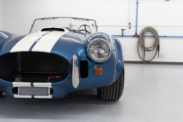 Shelby-Cobra-1965-Convertible-9