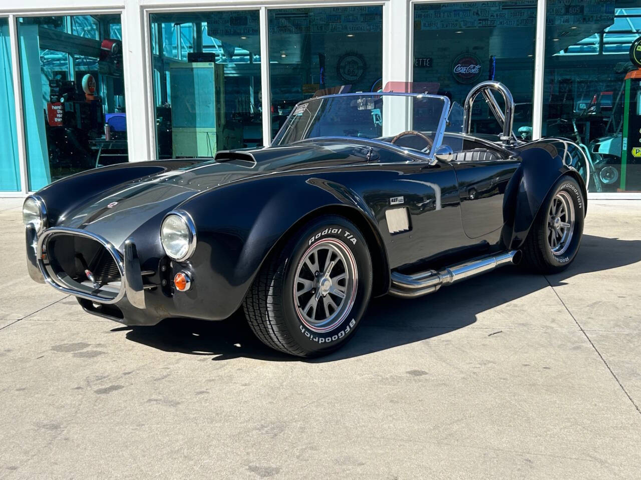Shelby-Cobra-1965-Sedan-11