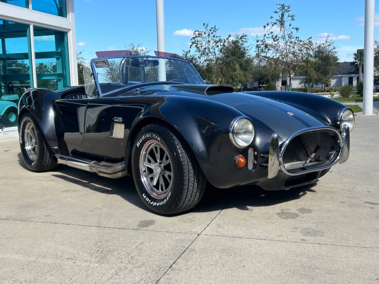 Shelby-Cobra-1965-Sedan-2