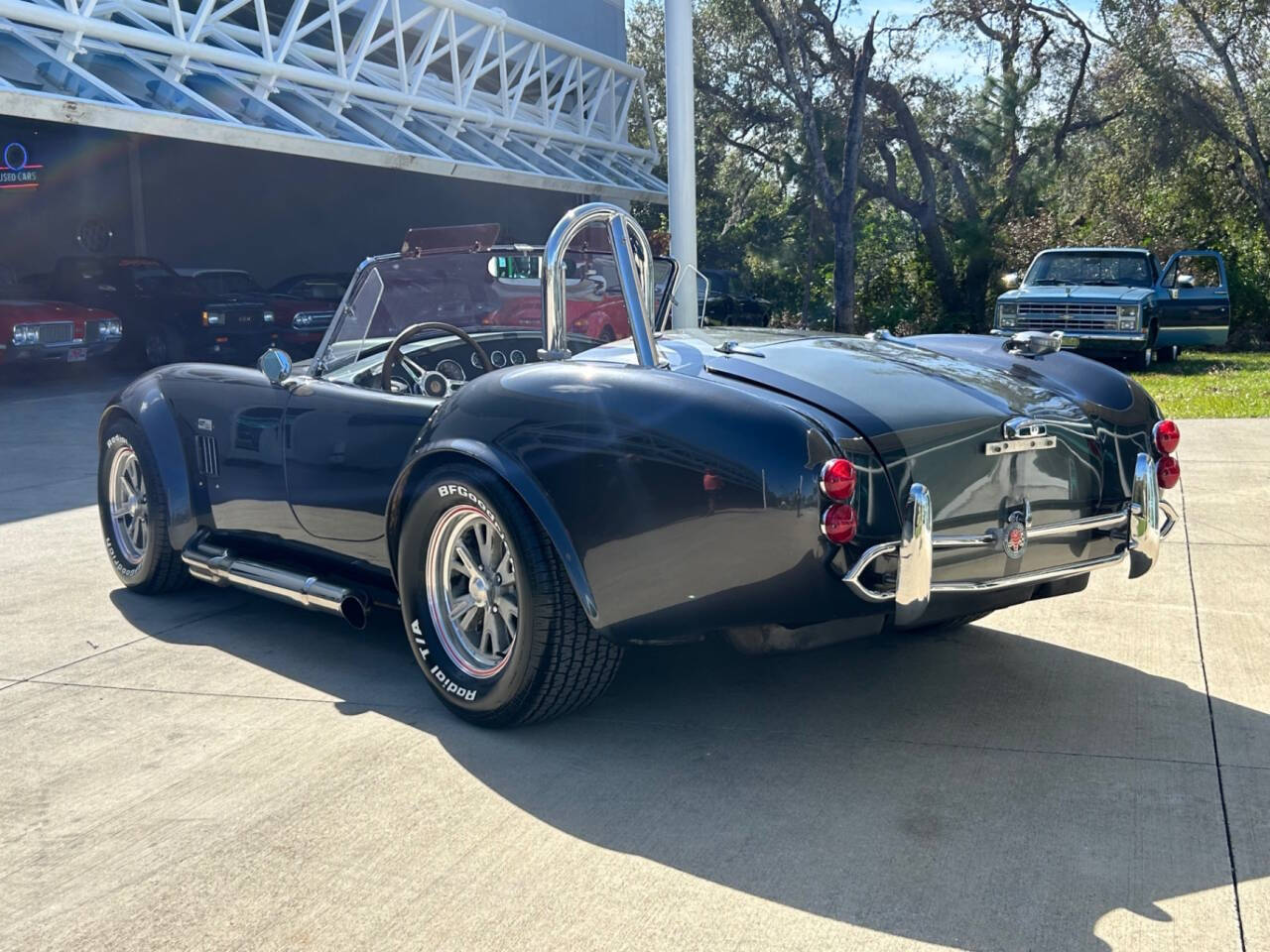 Shelby-Cobra-1965-Sedan-9