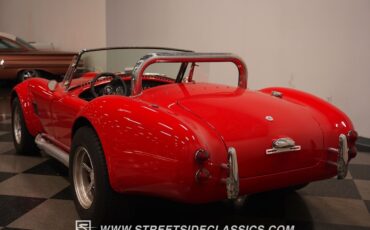 Shelby-Cobra-1966-Roadster-12