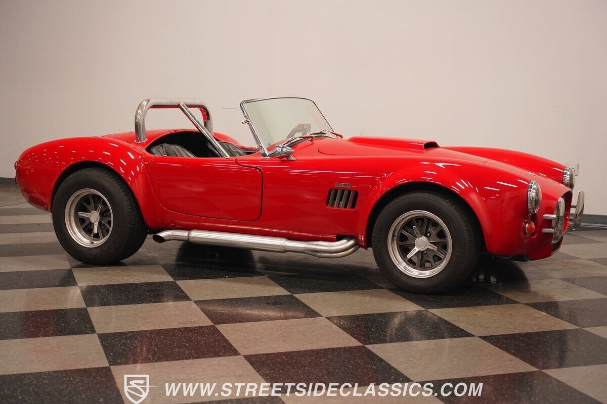 Shelby-Cobra-1966-Roadster-18