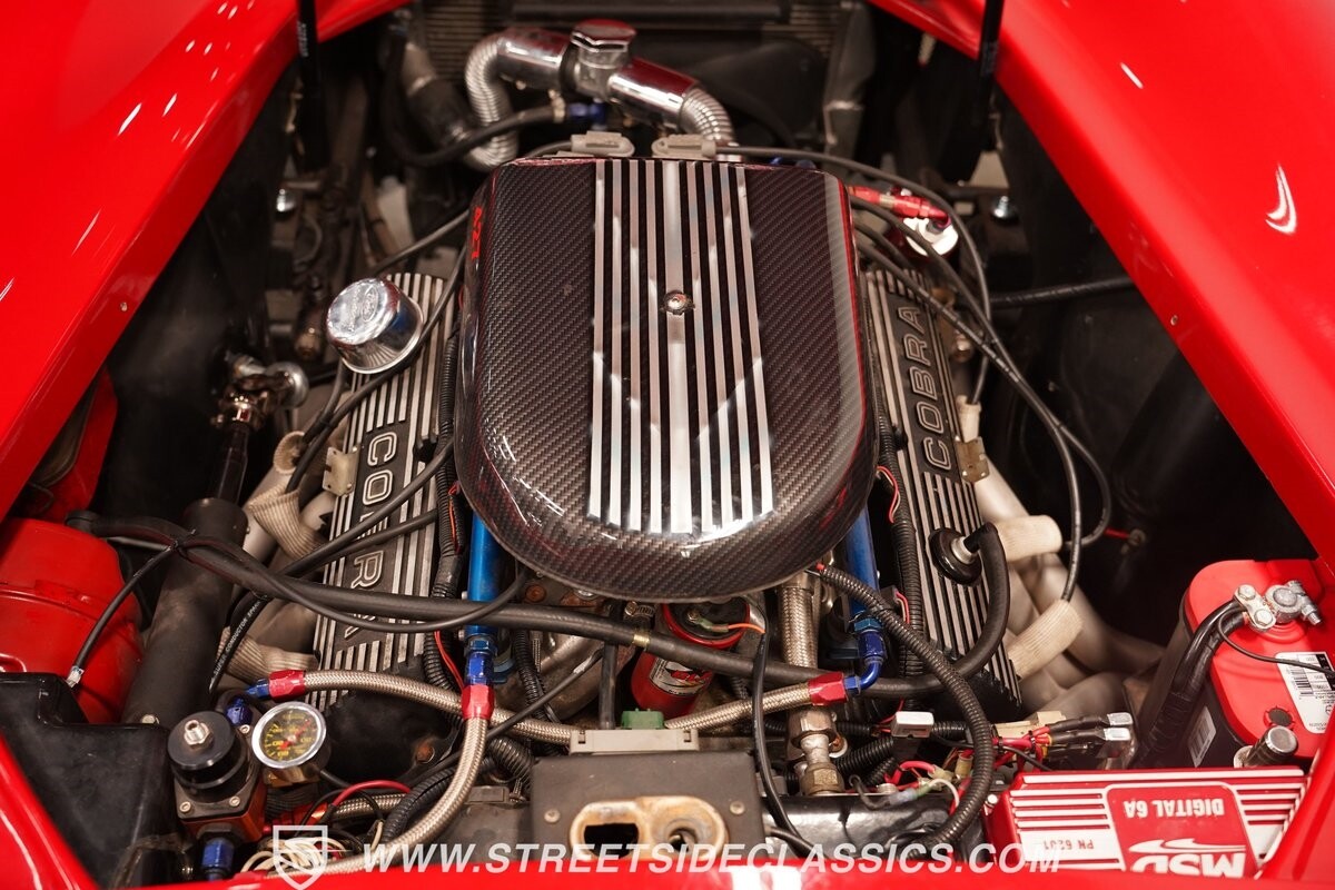 Shelby-Cobra-1966-Roadster-3