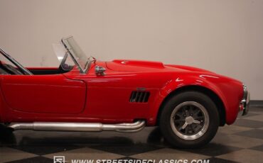 Shelby-Cobra-1966-Roadster-33
