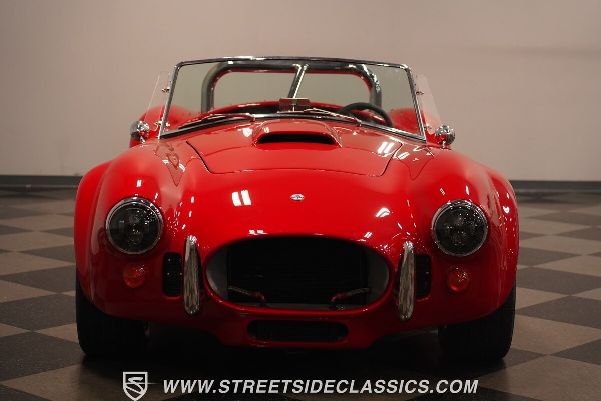 Shelby-Cobra-1966-Roadster-5