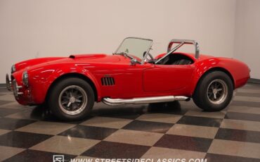 Shelby-Cobra-1966-Roadster-8
