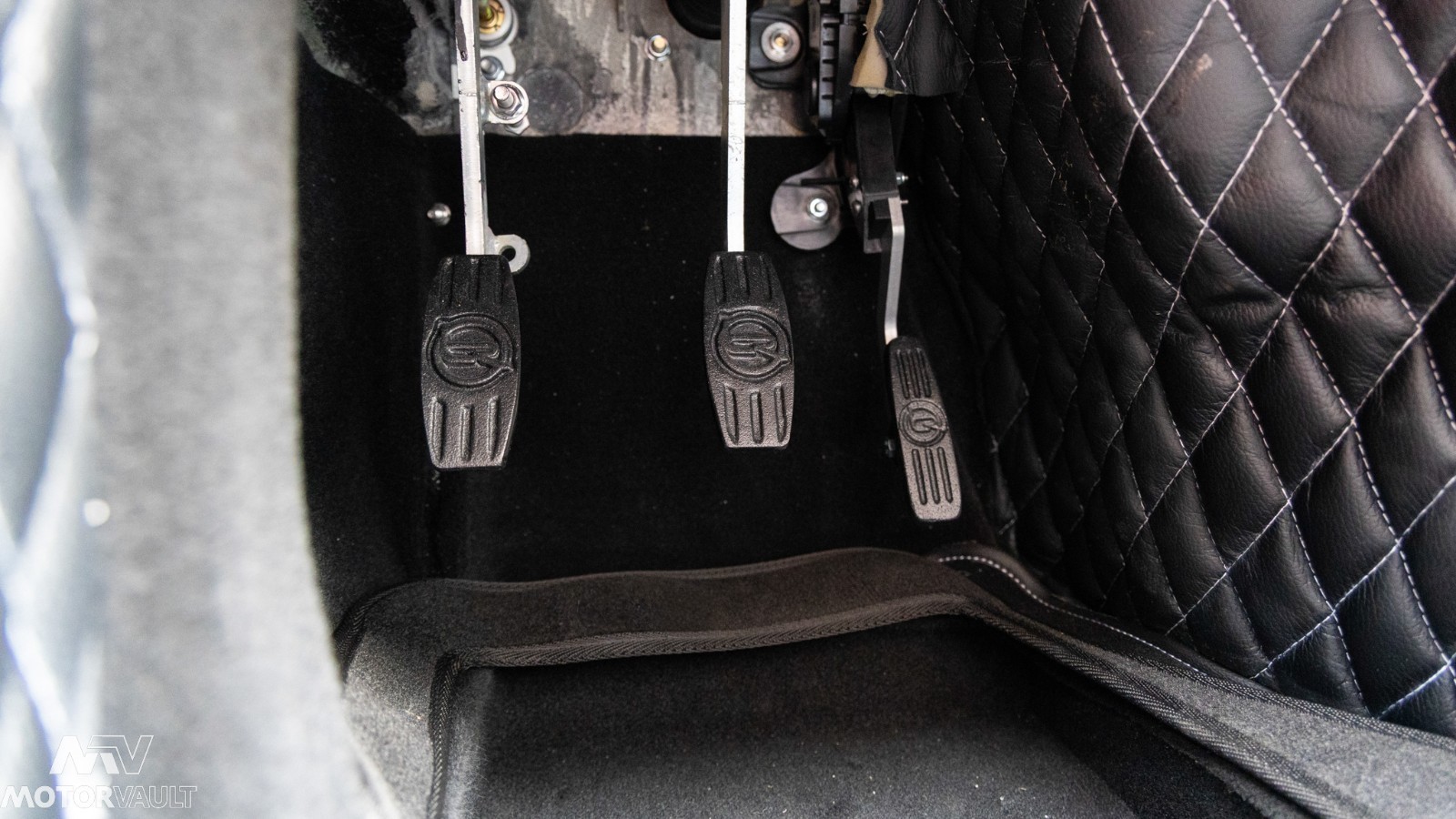 Shelby-Roadster-RT4-1965-Roadster-19