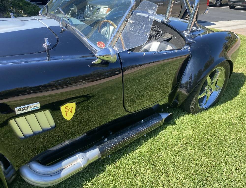 Shelby-cobra-replica-1965-black-1