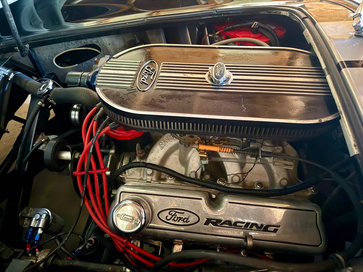 Shelby-cobra-replica-1965-black-106