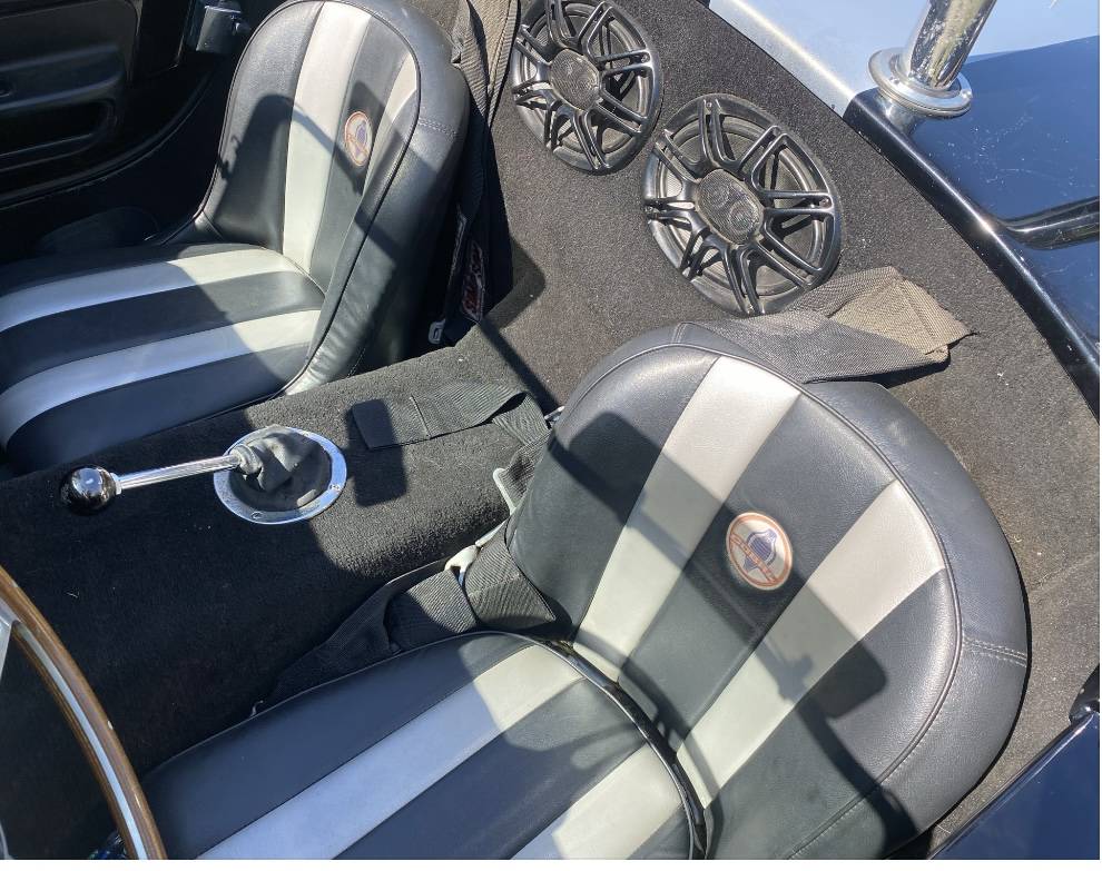 Shelby-cobra-replica-1965-black-20