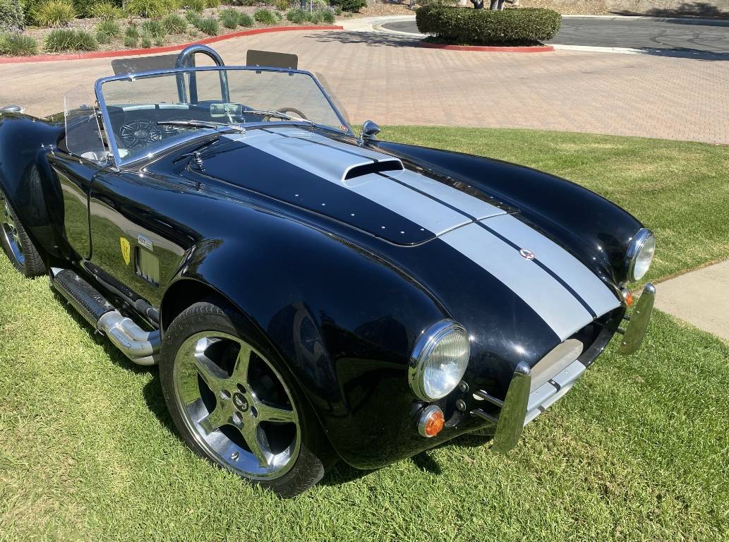 Shelby-cobra-replica-1965-black-33