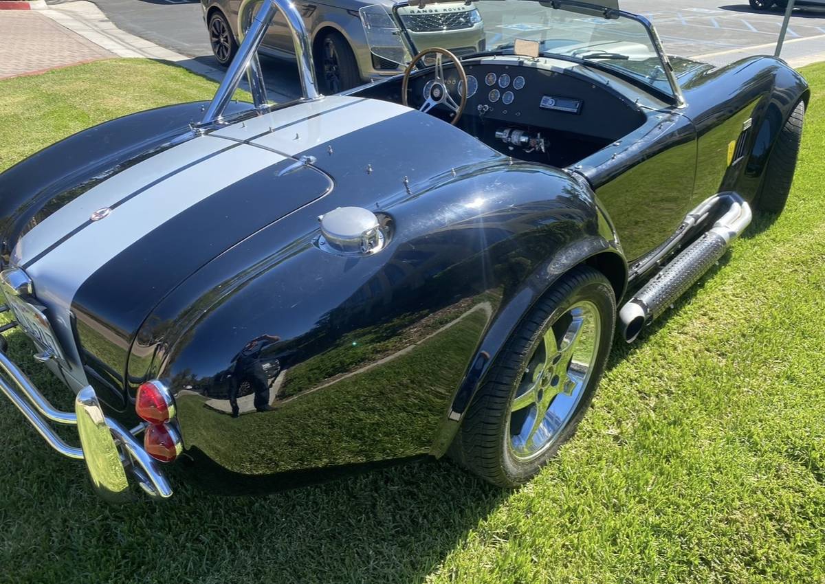 Shelby-cobra-replica-1965-black-84