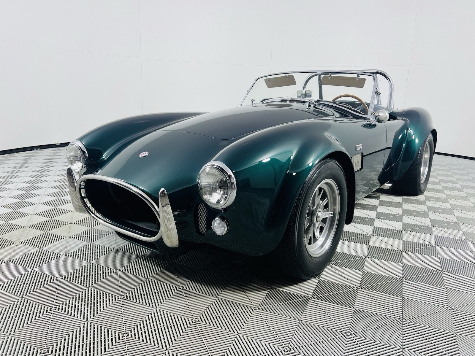 Shelby-shelby-cobra-427-super-performance-1965-Coupe-10