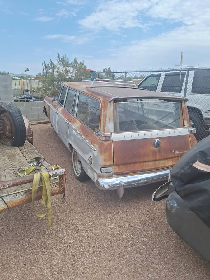 Studbaker-station-wagon-1964