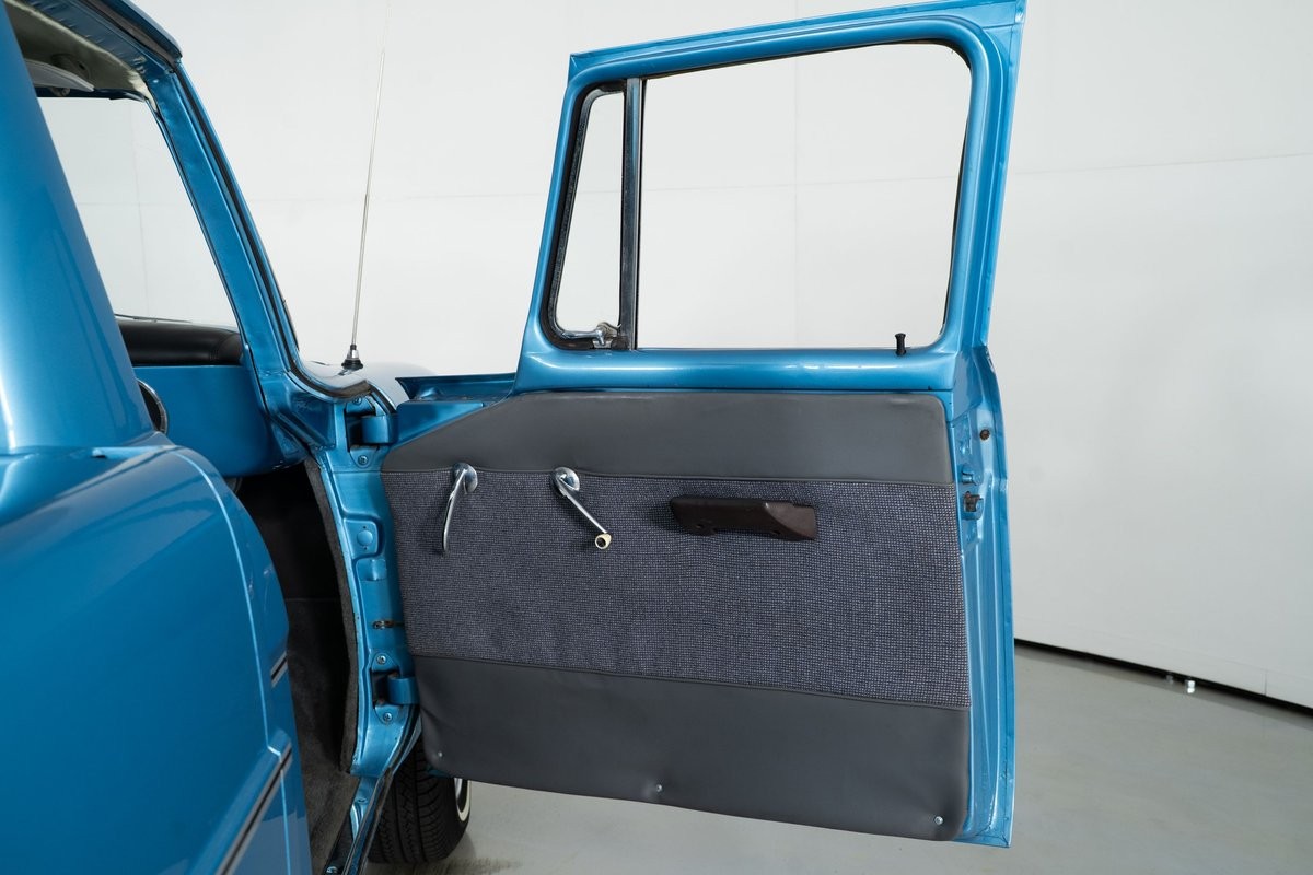 Studebaker-1963-Pickup-Truck-32