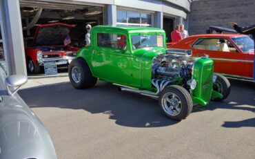 Studebaker-3-window-coupe-1932-green-1