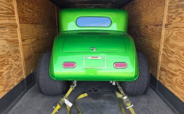 Studebaker-3-window-coupe-1932-green-7