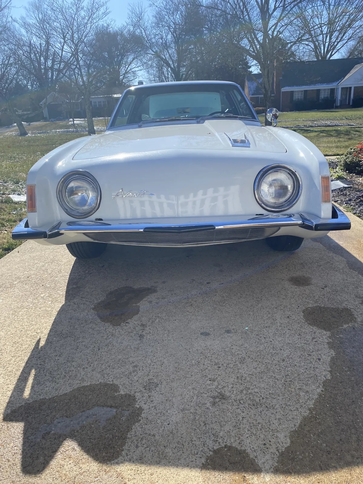 Studebaker-Avanti-1963-White-Black-10