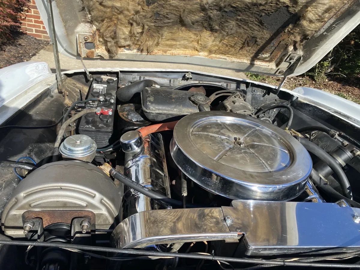 Studebaker-Avanti-1963-White-Black-14