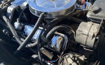 Studebaker-Avanti-1963-White-Black-18