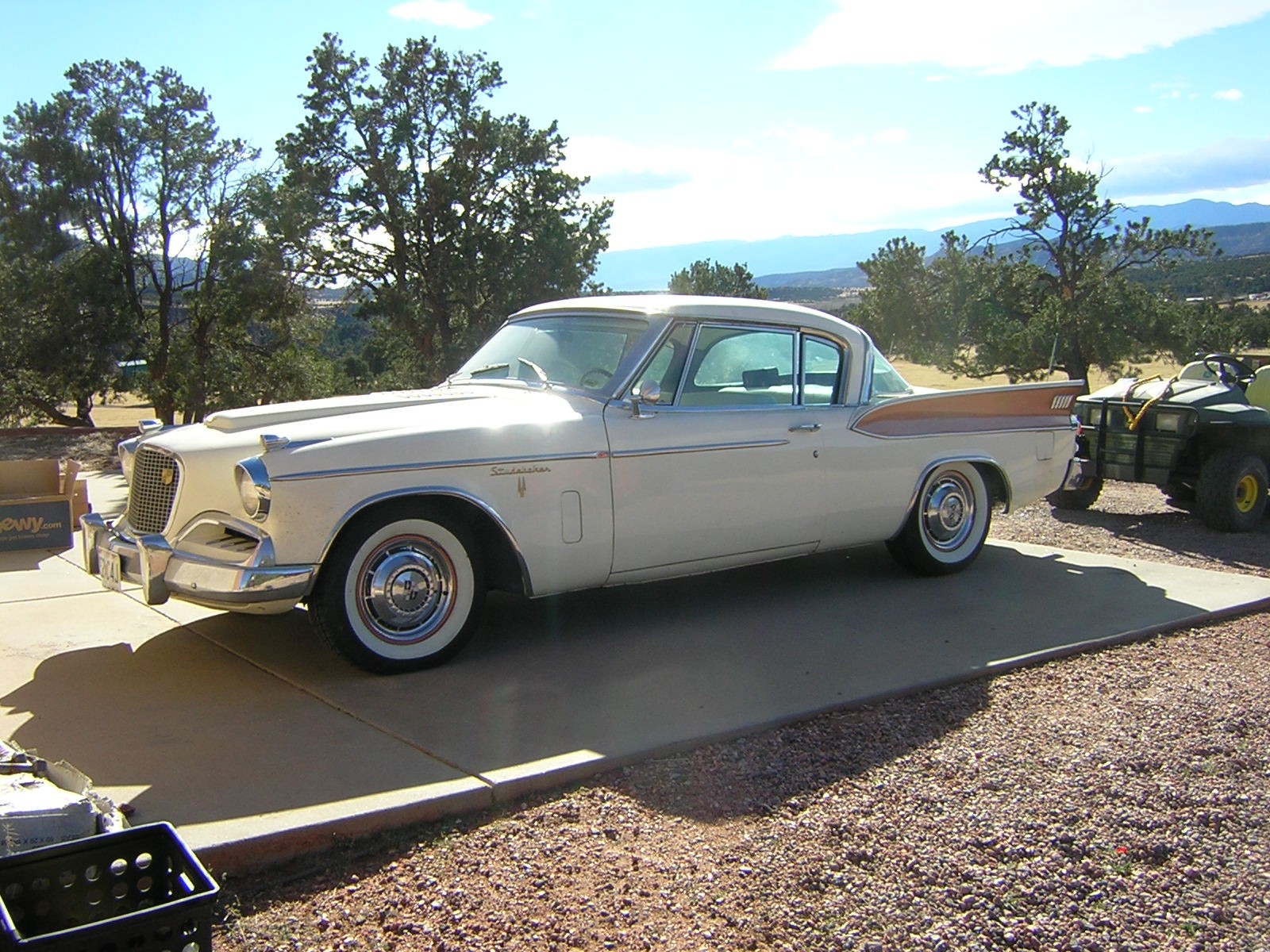 Studebaker-Golden-Hawk-1957-Hardtop-1